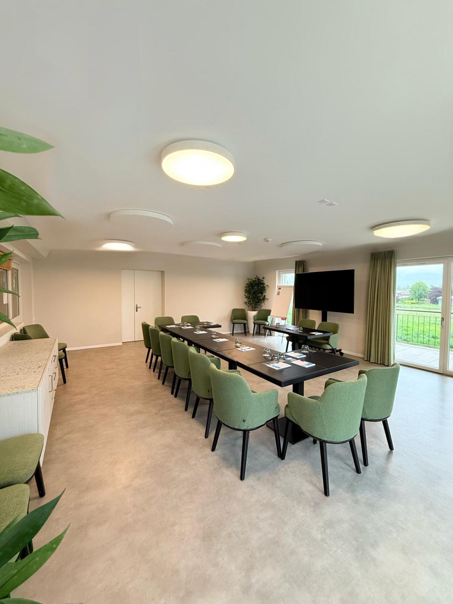 Alp Art Hotel Monthey Collombey-Muraz Ngoại thất bức ảnh